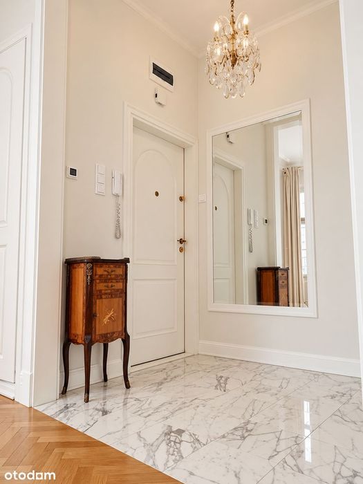 Hoża 41_ Mieszkanie 65 m² _Biuro_Kamienica z windą