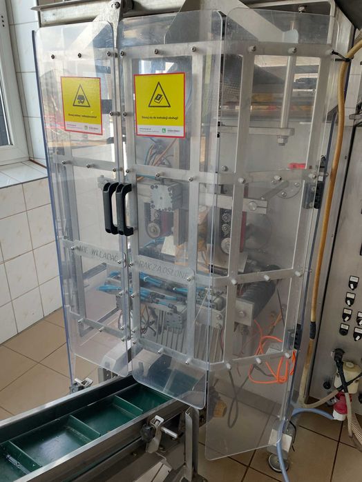 Linia do pakowania kapusty i ogórków kiszonych w woreczki foliowe