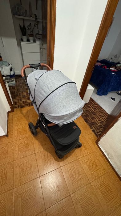Carrinho passeio bebé