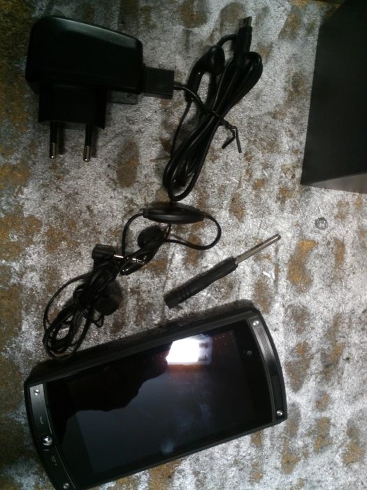 Smartfon Hammer force