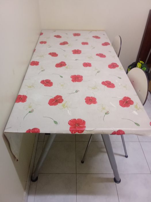 Mesa de cozinha ou sala