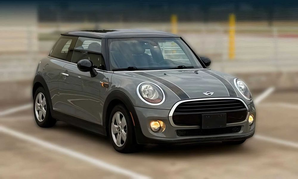 MINI Cooper 2-Door      2016