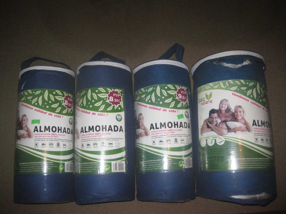 4 Almofadas/Novas e Embaladas!