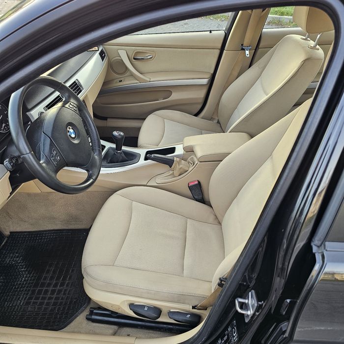 BMW 318i E90 Salon Polska Bezwypadkowy Ładny Stan