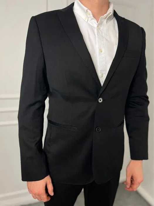 Garnitur czarny marki Pawo (100% wełna)