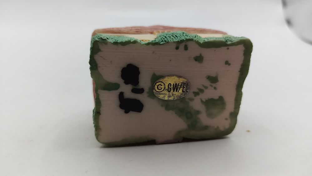 Mały domek puzderko dekoracja figurka