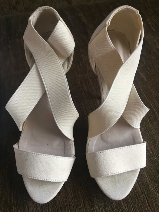 Босоніжки жіночі ТМ Catarilla, 36 розмір, нові