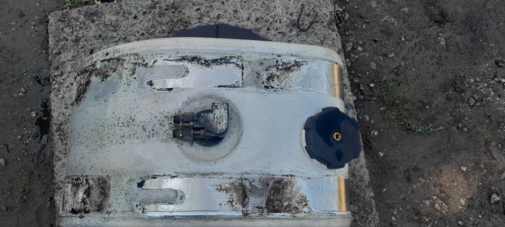 Бак 165 литров Вольво Рено
