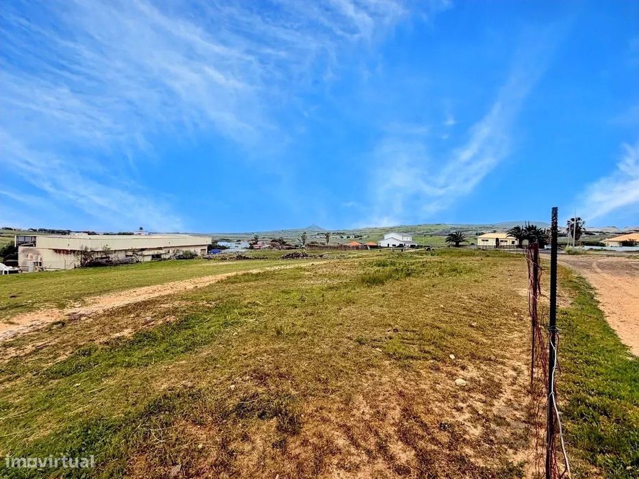 Terreno 6.540 m² no Porto Santo | Projeto até 14 Moradias ou Villa de