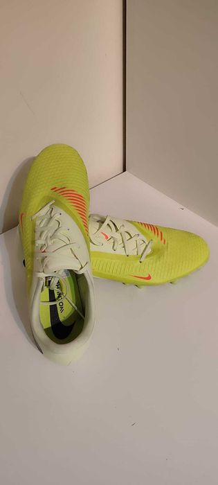 Nike Phantom GX Academy (Como Novas) – Tamanho 45
