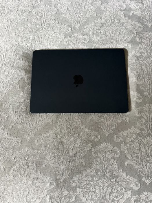 Laptop Apple MacBook Air 15,3" M4 10CPU + 10GPU, 16GB RAM, 256GB Midnight.