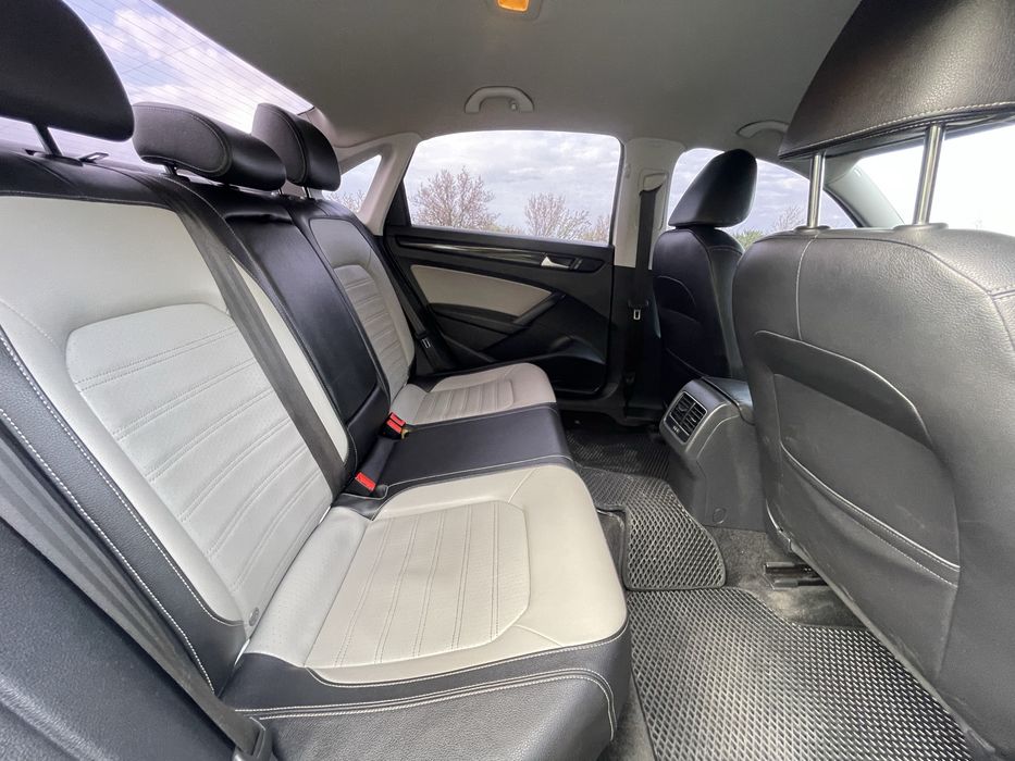 Volkswagen b7 2016