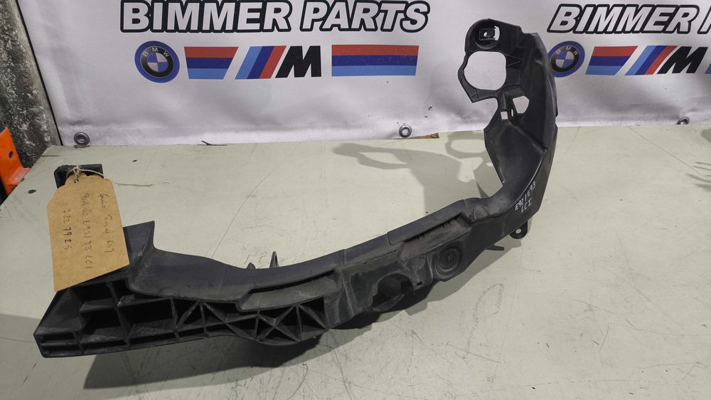 Guia Farol BMW Serie 3 (E92/E93) Esquerdo LCI 7227.925