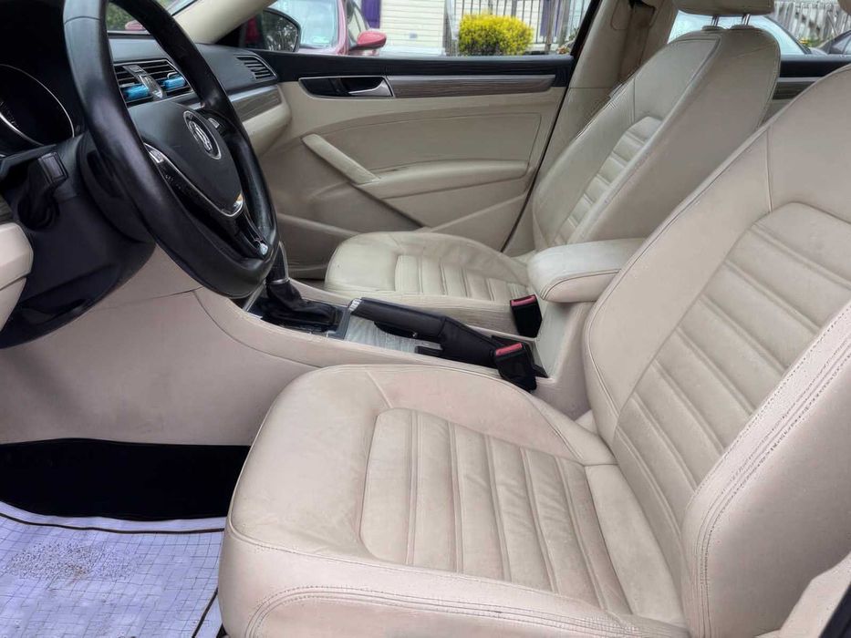 Volkswagen Passat V6 SEL Premium      2016