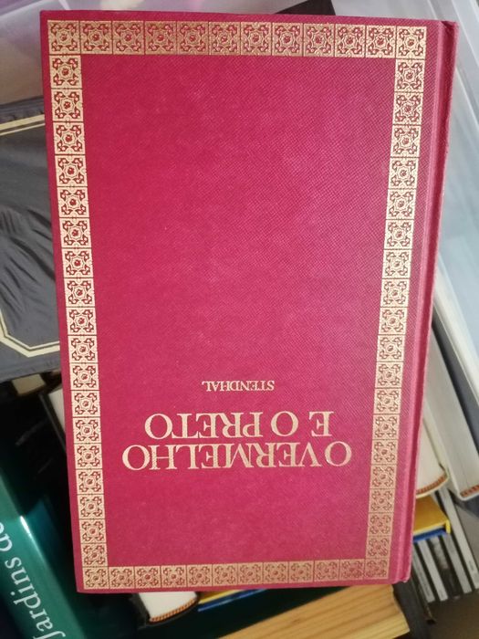 Livro "O Vermelho e o Preto" de Stendhal
