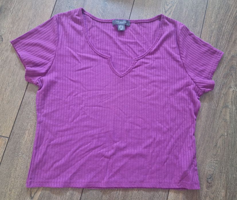 Tshirt roxa L  crop