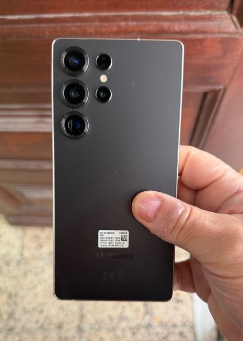 Samsung Galaxy S25 Ultra - preto - 256GB - Como Novo