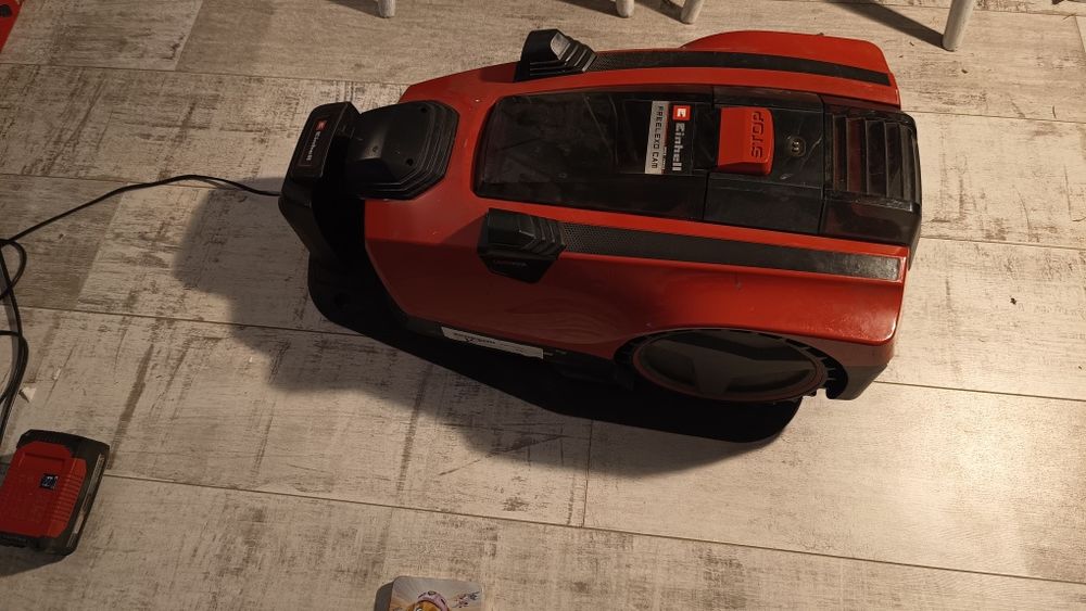 Eieinhell freelexo cam500 robot koszący