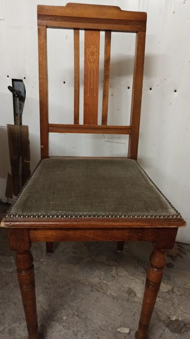 Zestaw stół plus krzesła