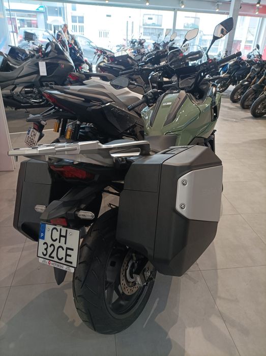Honda NC750DCT FULL EXTRAS — COMO NOVA