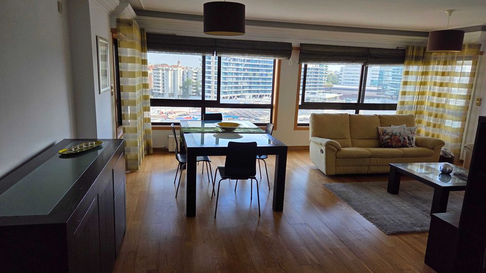 T3 6º andar, Nascente-Poente, muita luz e vista desafogada - Alvalade