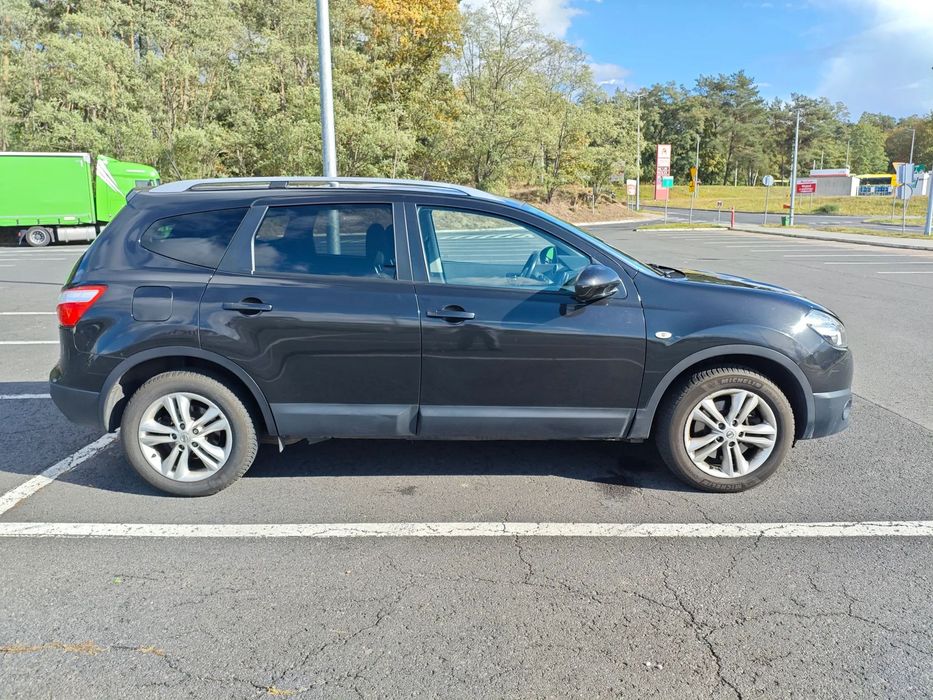 Nissan Qashqai+2