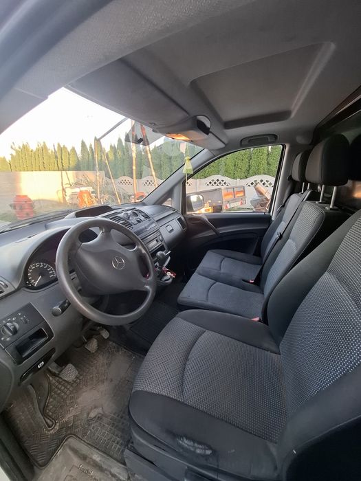 Mercedes- Benz Vito