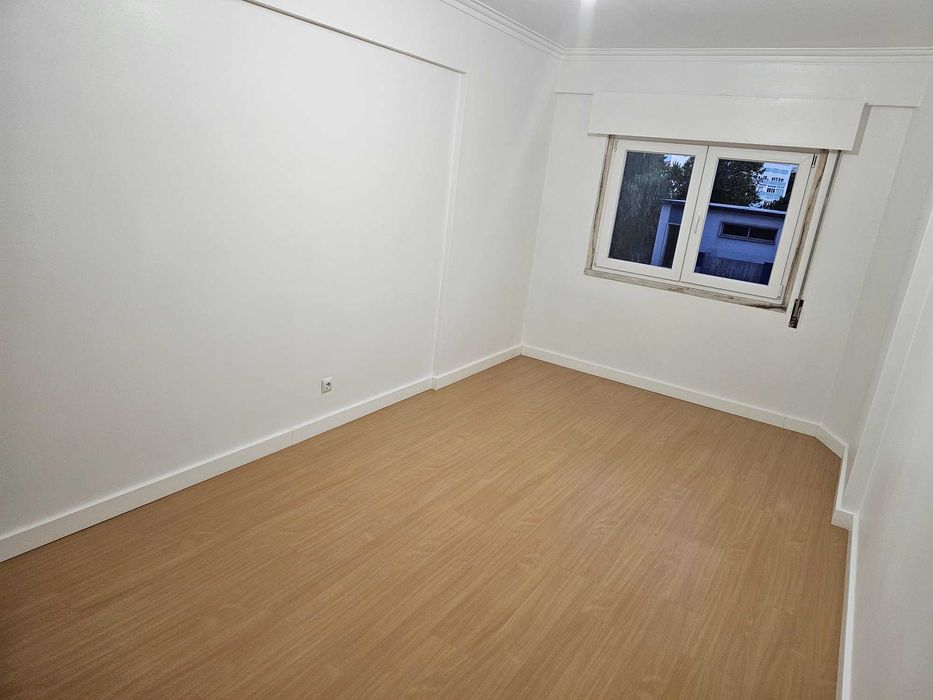 Apartamento Queluz T1+1 - Pronto a habitar