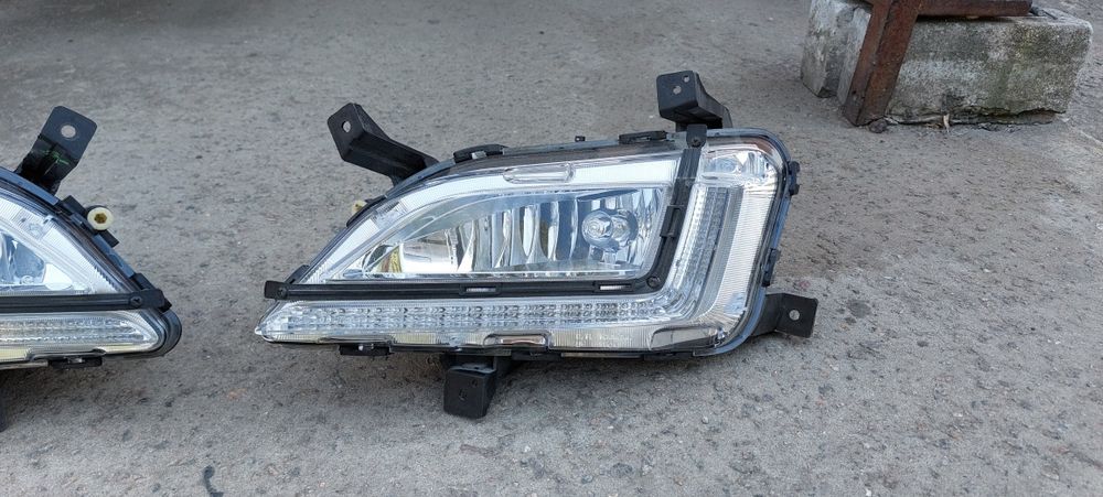 Hyundai Tucson 3 противотуманка птф фара в бампер дхо ходовой огонь