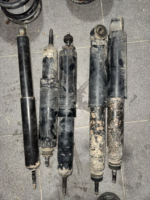 Molas e amortecedores Land Rover Defender