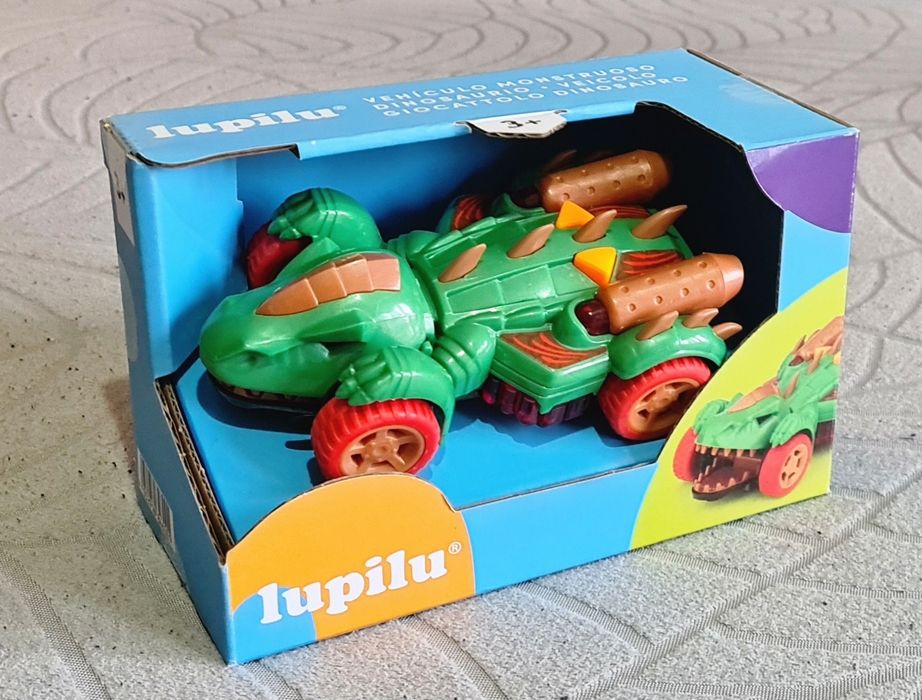 Brinquedos novos (vários) idade 3+