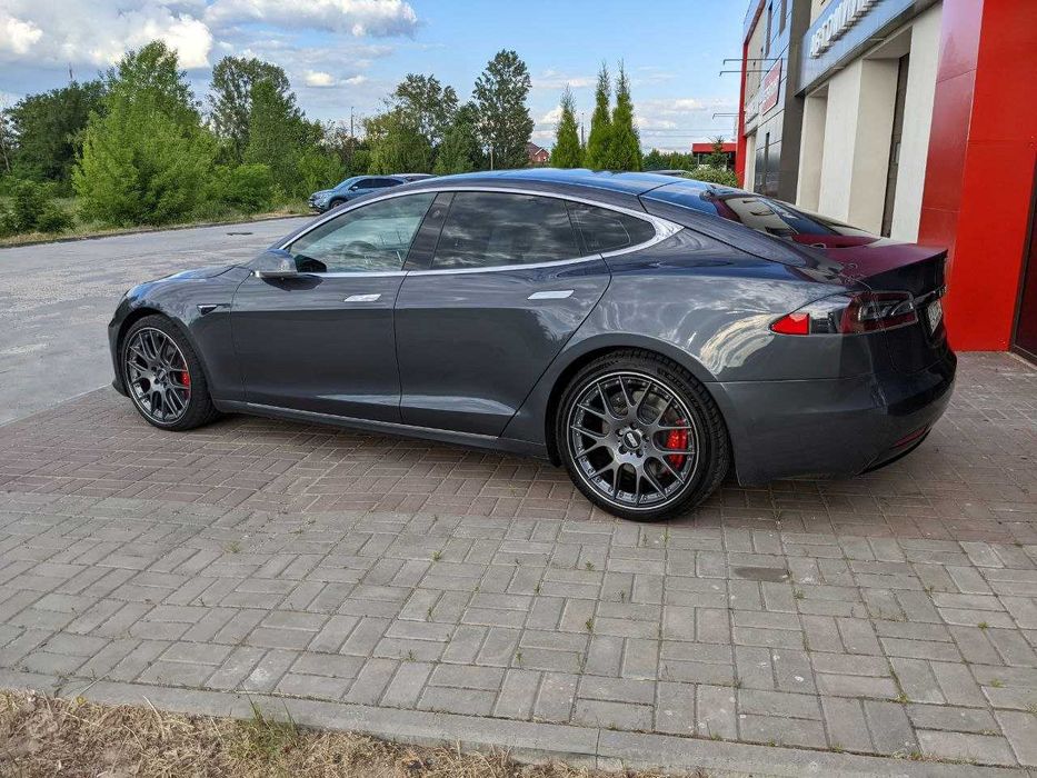 Tesla Model S P100D Ludicrous