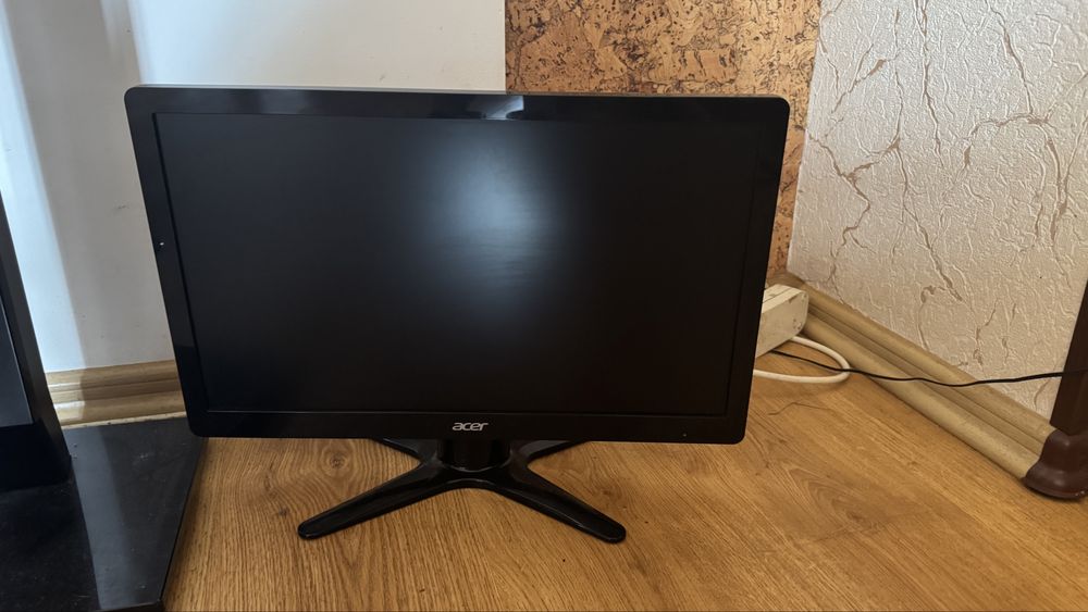 Монітор Acer G196HQL b