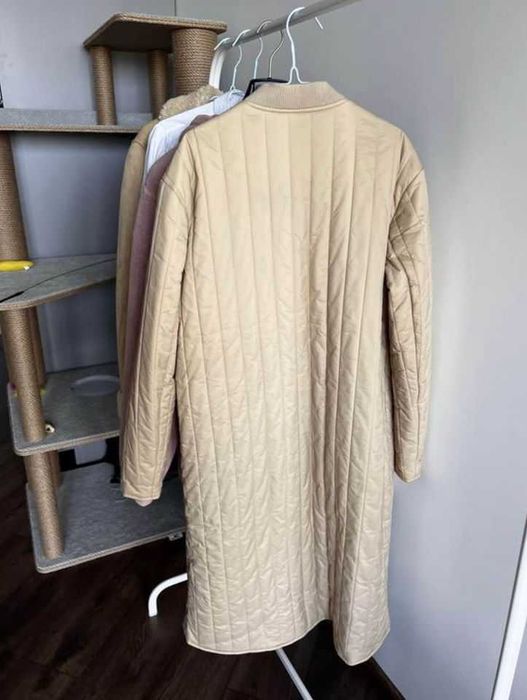 Бежева куртка стьобане пальто Vero Moda