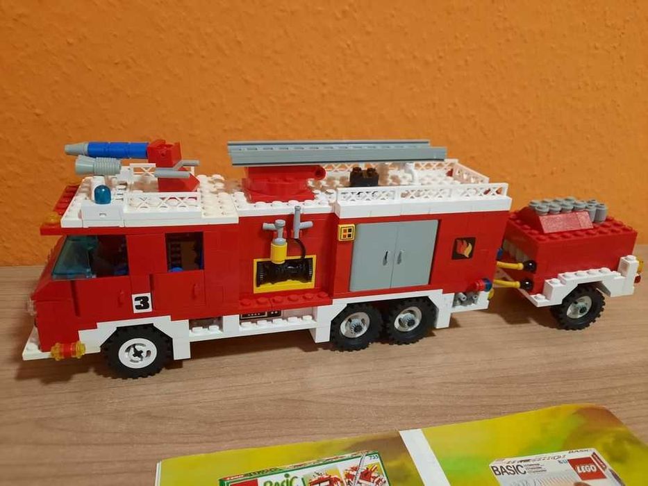 dzis Basic 735 Fire,StraTow 1990 Kompletne światła elektroniczne 9V