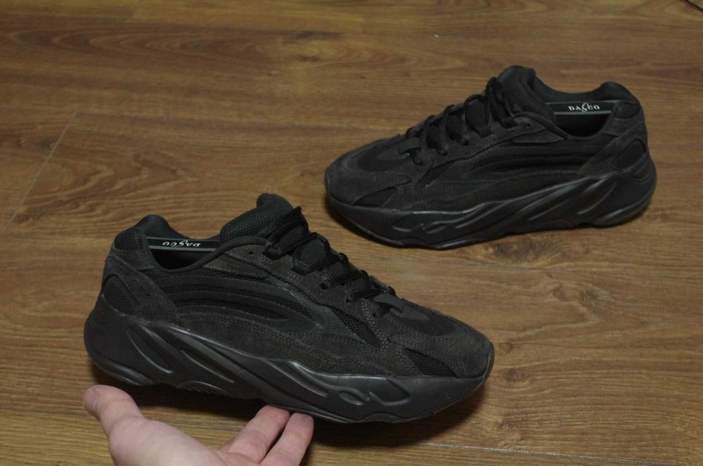 Кросівки Adidas Yeezy Boost 700 Vanta fu6684 весінні оригінал 42 розм