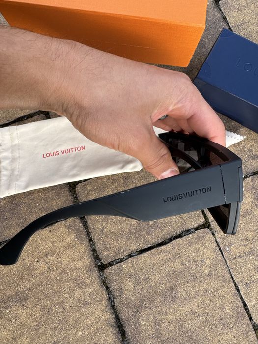 Czarne okulary LV louis vuitton hologramy