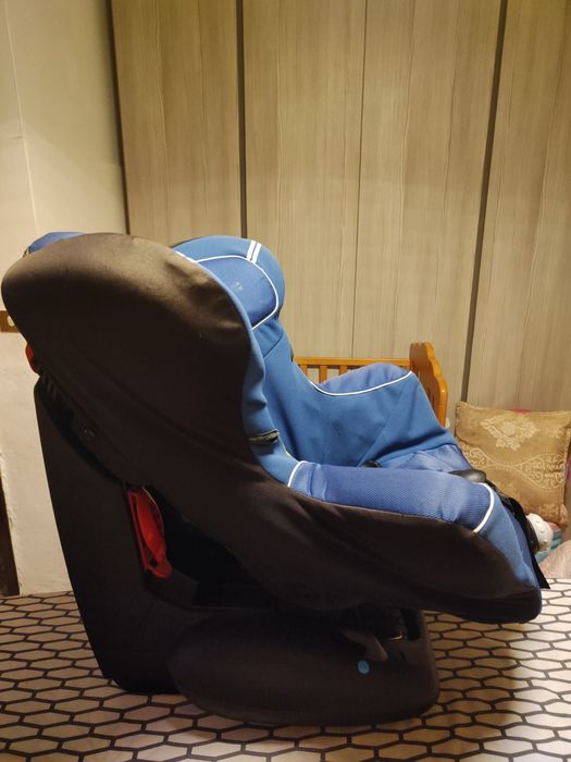 Продам автокрісло