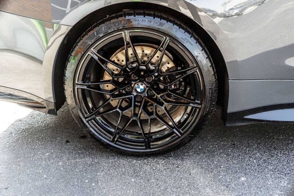 BMW M4      2021