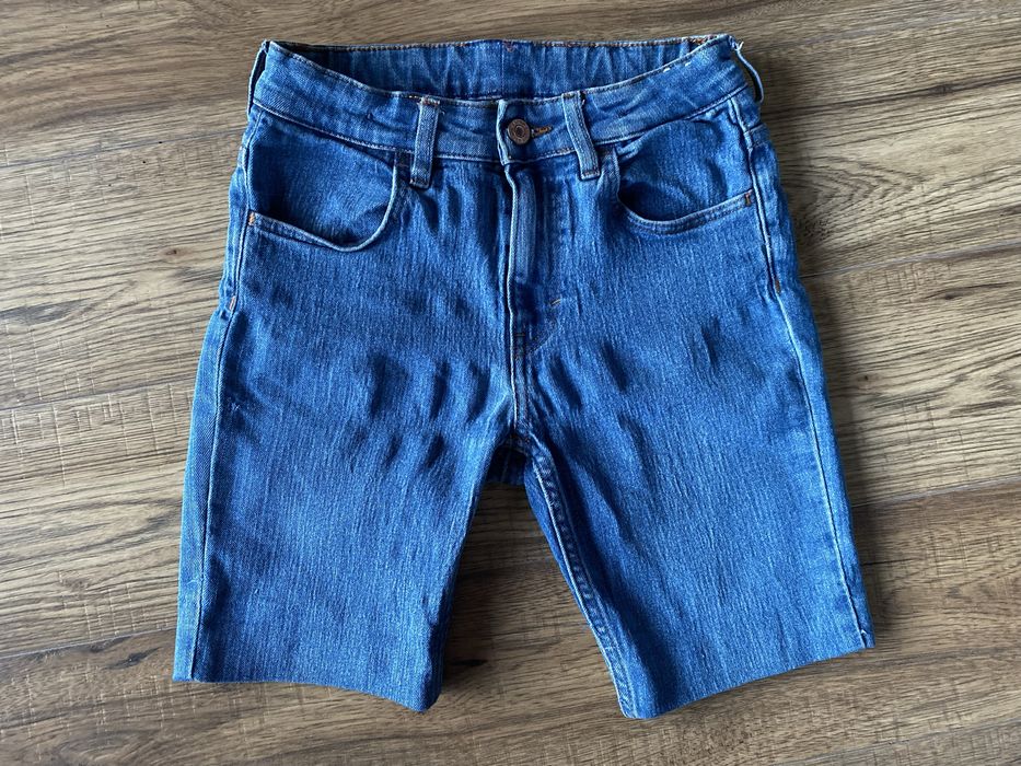 Krótkie spodenki jeansowe rozm.134 Denim