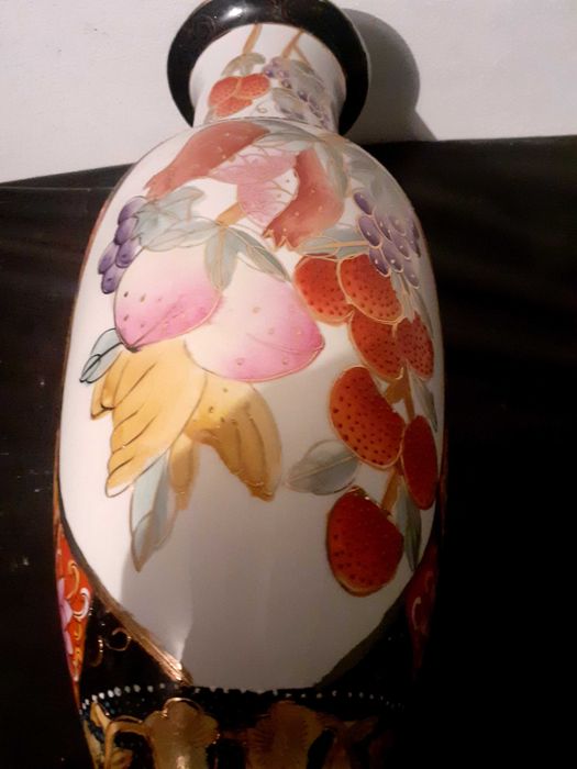 Vaso chinês pintado à mão
