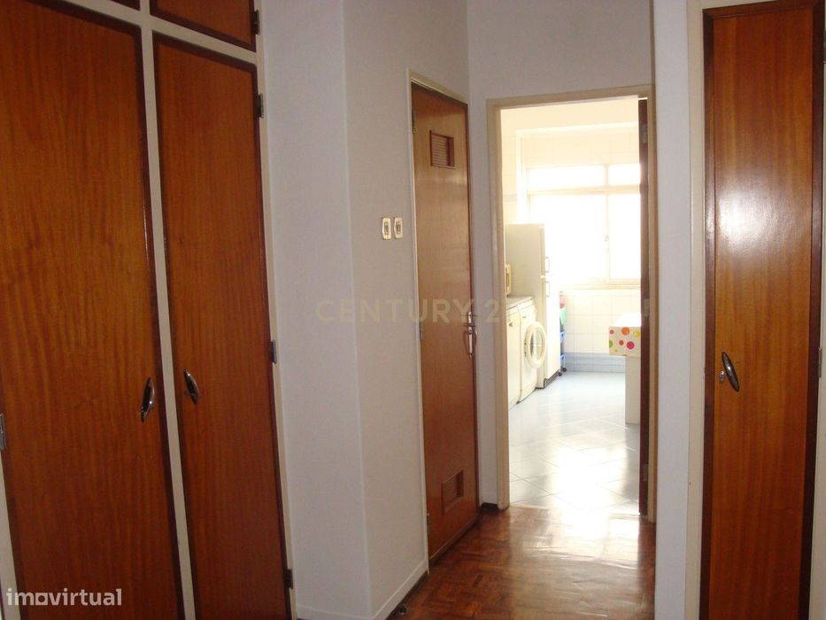 Apartamento T1 junto à Praça de Espanha, Lisboa