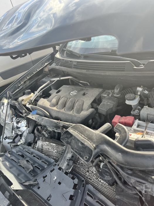 Nissan Qashqai J10 2.0 benzyna 2008 – cały samochód na części, po kolizji