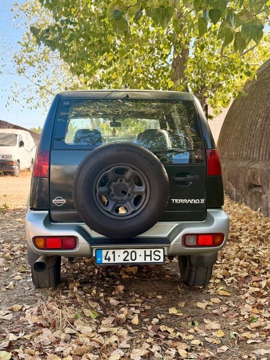 Nissan terrano longo 7 lugares