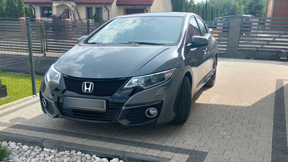 Honda Civic IX Hatchback 1.8 - Bezawaryjny I-VTEC, niski przebieg 50 tys.