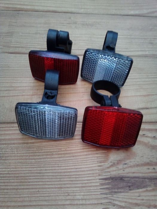 Катафоты отражатели для велосипеда. За 2шт.