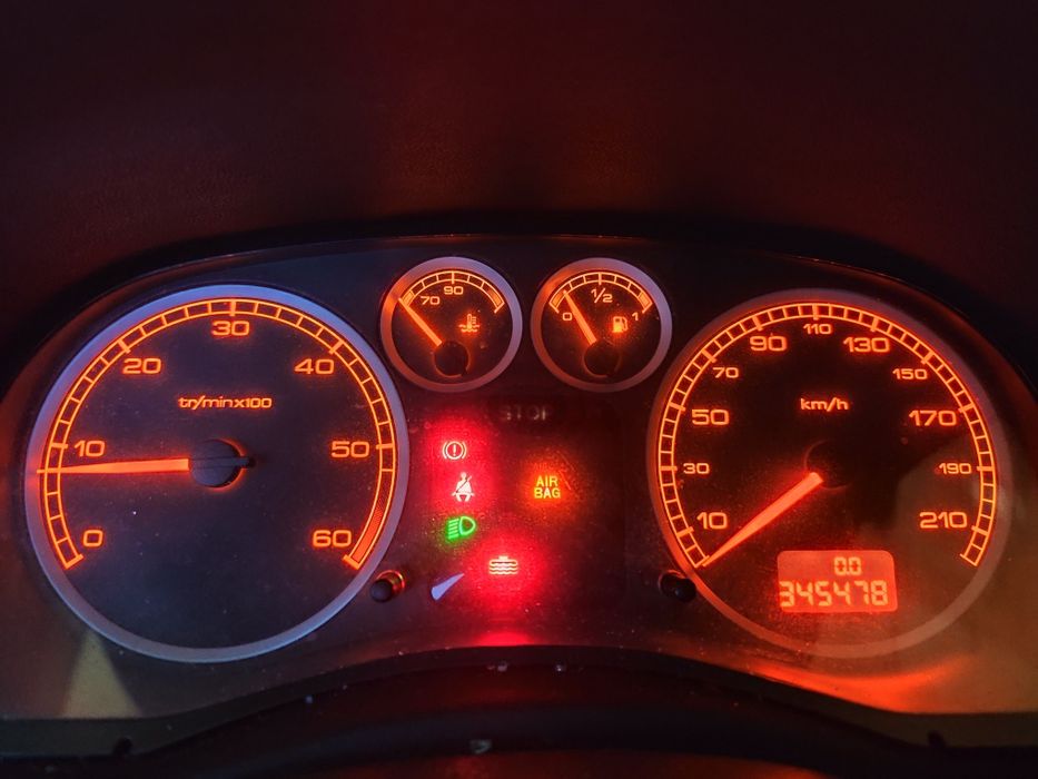 Peugeot 307 HD 1.4 para pecas