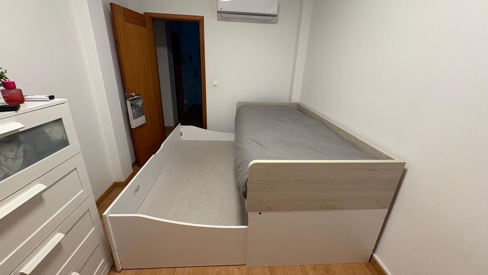 Cama com gavetão e 2 gavetas