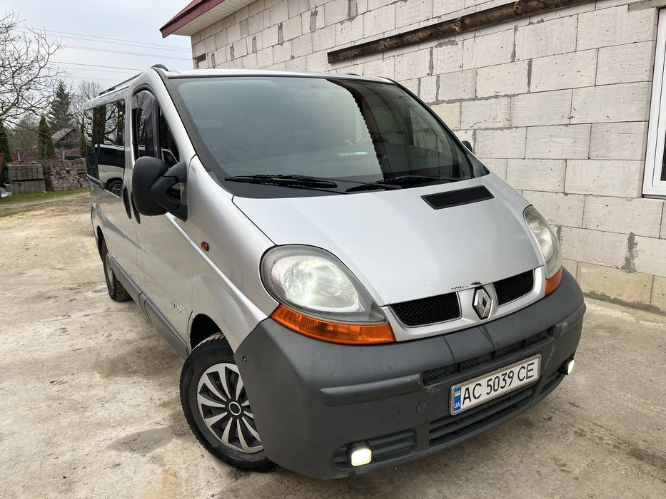 Продам Renault trafic 1.9 коротка база 6. передач