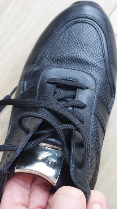 Skórzane sneakersy Nessi r.39
